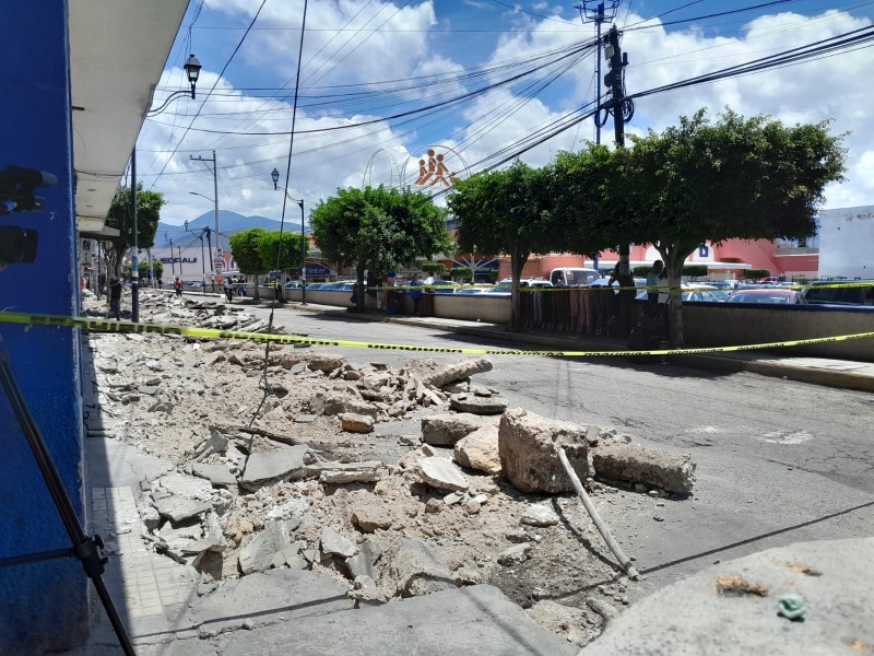 Aumentan tiempos y gastos obras lentas al transporte publico