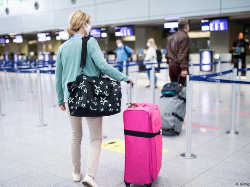 Aumentan viajes  nacionales e internacionales con medidas en aeropuertos