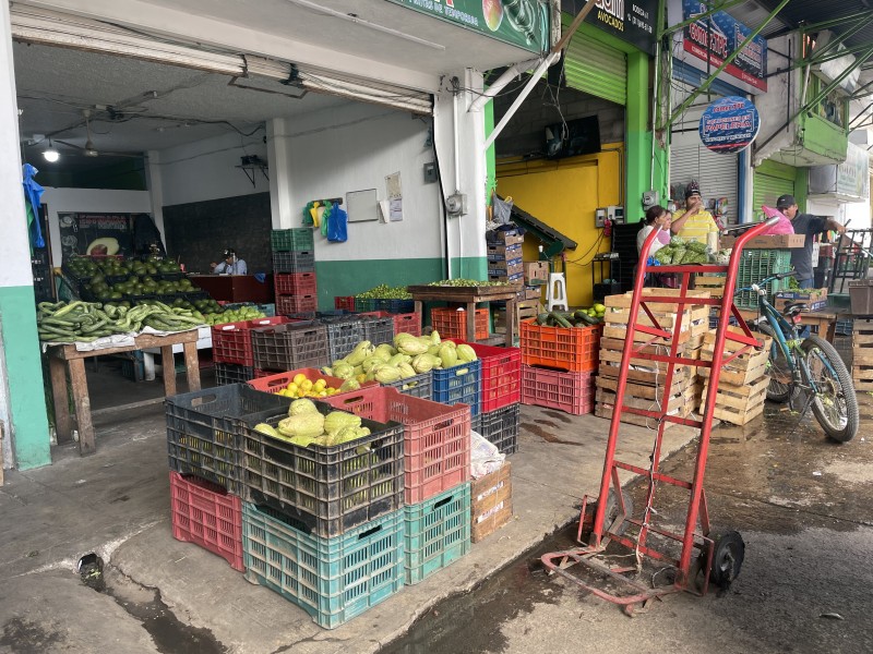Aumento en verduras afecta comercios de comida rápida en Tepic