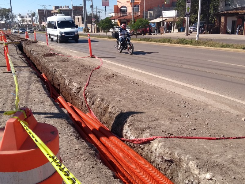 Aún no terminan obras en carretera a Yerbabuena