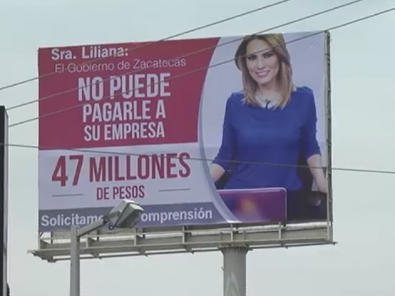 Aún sin autor, espectacular en contra de LilianaGutiérrez