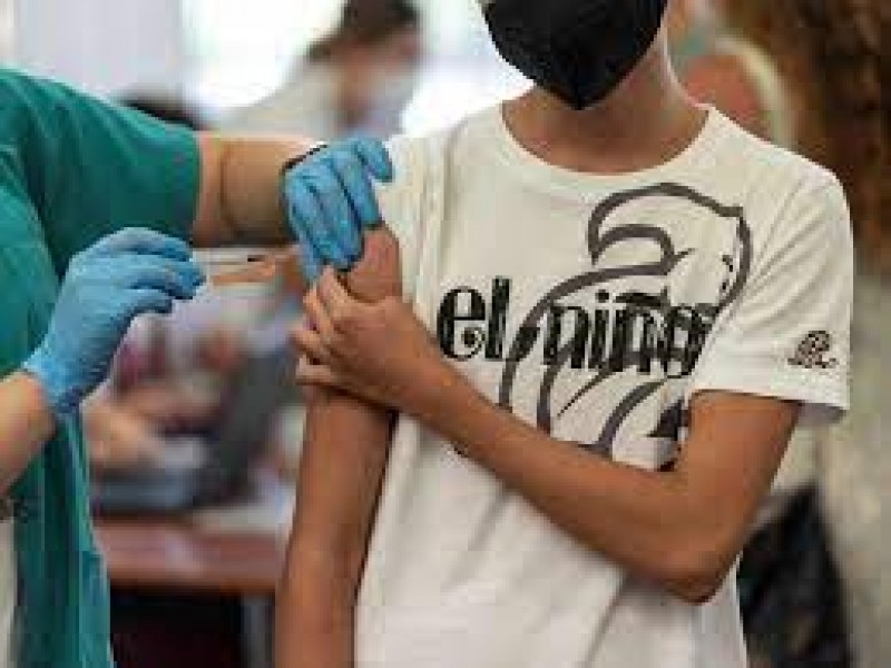 Aún sin fecha para vacunar a menores contra covid-19