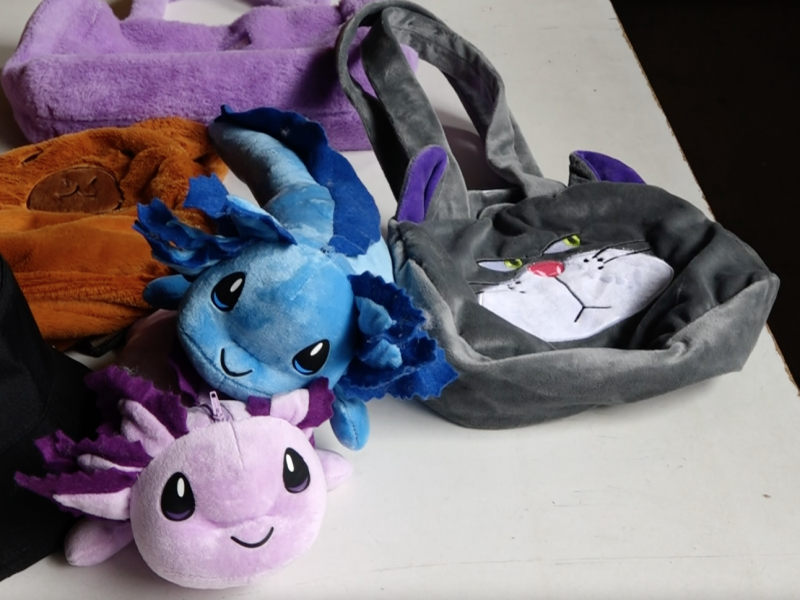 Autoempleo y peluches; una forma de salir adelante en Toluca