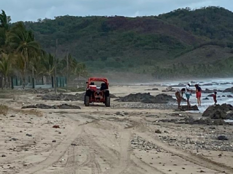 Automotores en Riviera Troncones-Saladita podría afectar nudos de tortugas