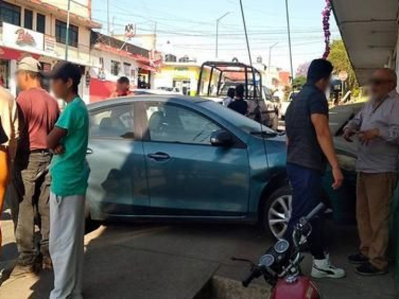 Automovilista atropella a menor en Xalapa