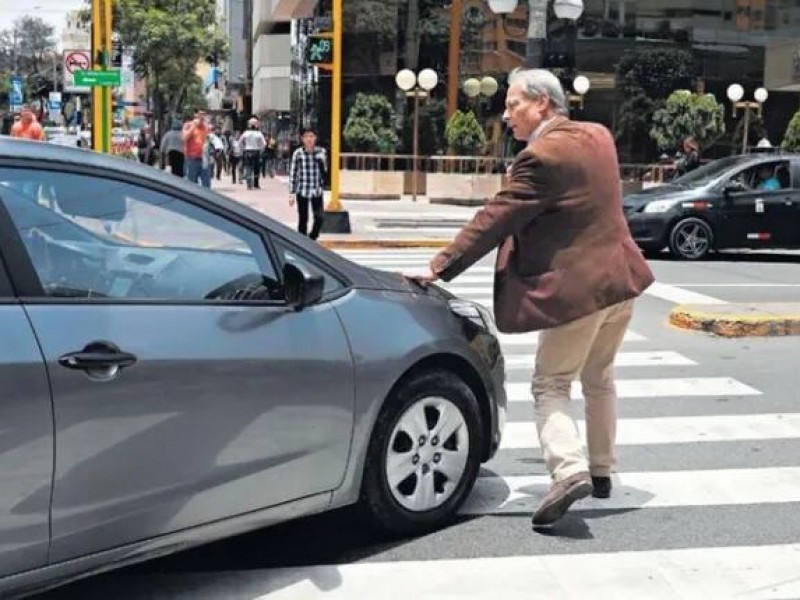 Automovilistas conformes con seguro contra daños a terceros