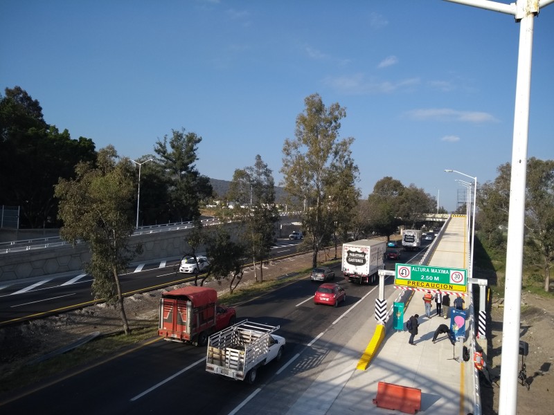 Automovilistas estrenan retorno en Rancho Contento