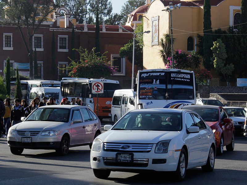 Automovilistas poblanos sin conocimiento del “Pase Turístico”