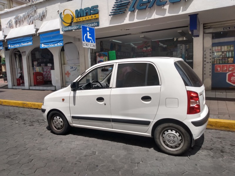 Automovilistas poseen cultura vial pero no la respetan