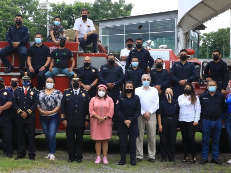 Autoridades celebran el día del Bombero en Nayarit