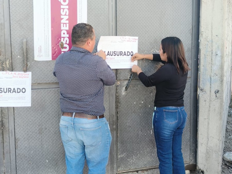 Autoridades clausuran rastro clandestino pero operan más