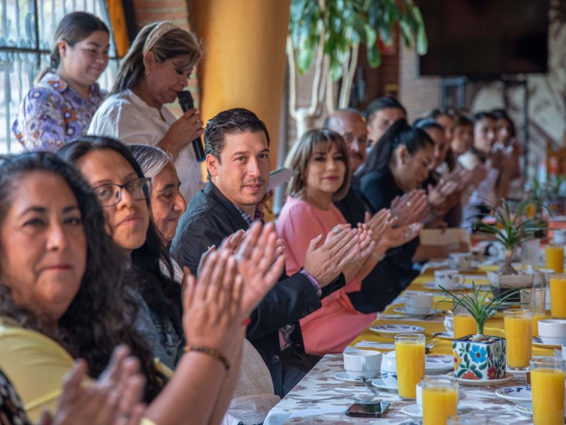 Autoridades de El Marqués se reúnen con mujeres