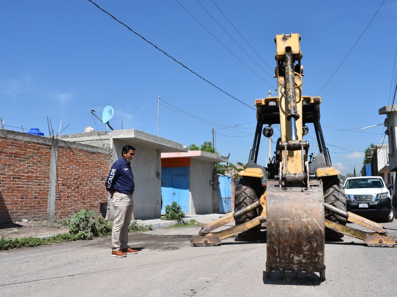 Autoridades de Pedro Escobedo supervisan obras públicas