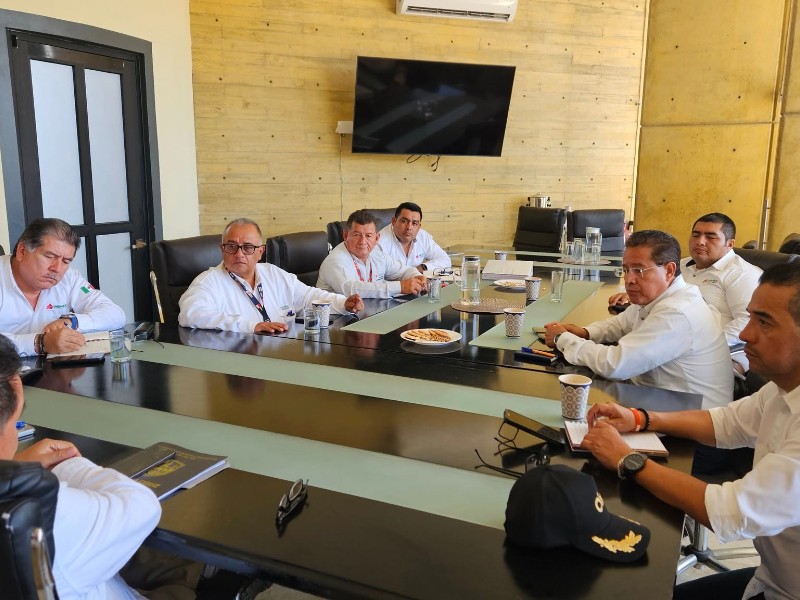 Autoridades de Salina Cruz y Pemex dialogan sobre temas ambientales y operativos