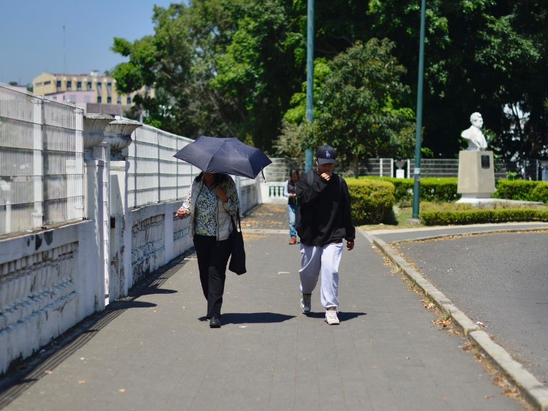 Autoridades de Veracruz emiten recomendaciones ante altas temperaturas