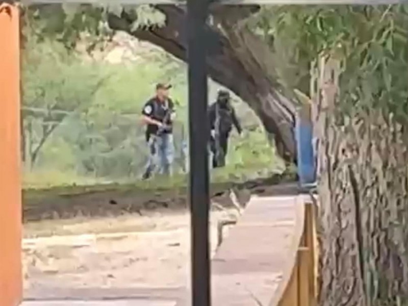 Autoridades desmienten presencia de sujetos armados en secundaria de Tabasco