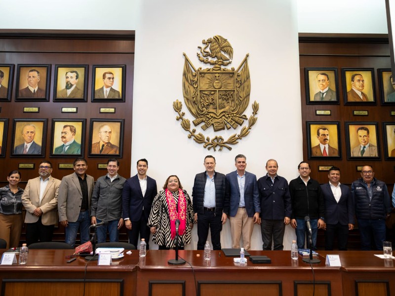 Autoridades federales y estatales acuerdan coordinación para saneamiento del Río Querétaro
