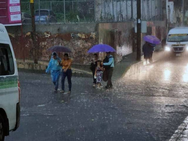 Autoridades habilitan albergues por efectos de 