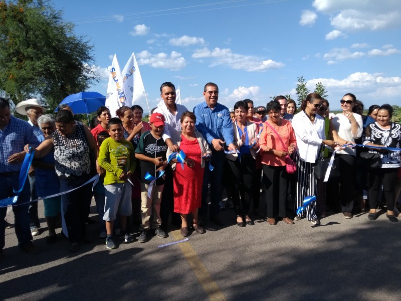 Autoridades inauguran carretera