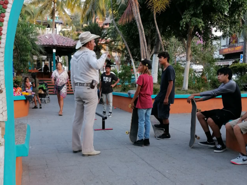 Autoridades intimidan a patinadores de Sayulita