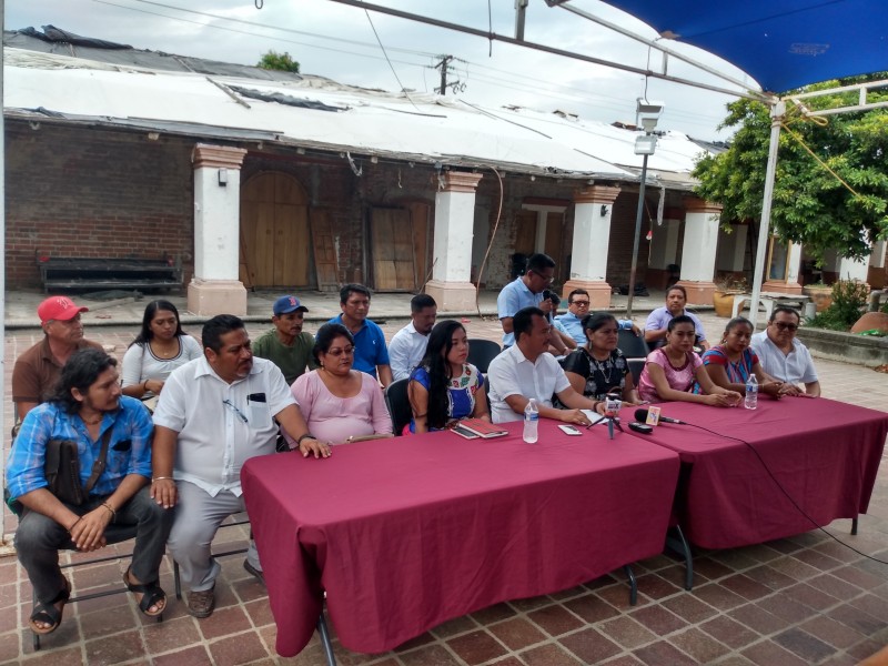 Autoridades pactan tregua con el Gobierno del Estado