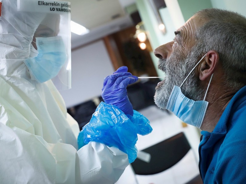 Autoridades sanitarias aumentan espectro de toma de muestras