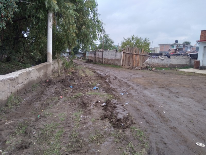 Autoridades se olvidan de San Antonio Acahualco