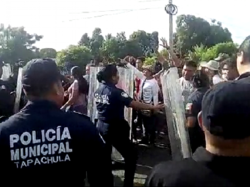Autoridades violentan manifestación en Tapachula