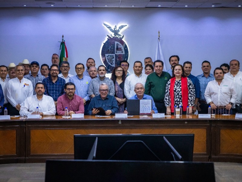 Industriales se comprometen a comprar 70% de producción de Maíz en Sinaloa