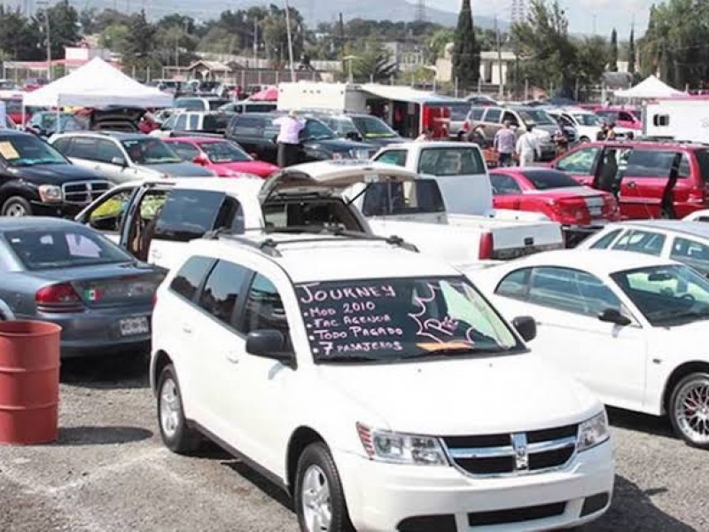 Autos chocolate transitan mediante tráfico de influencias en Nayarit