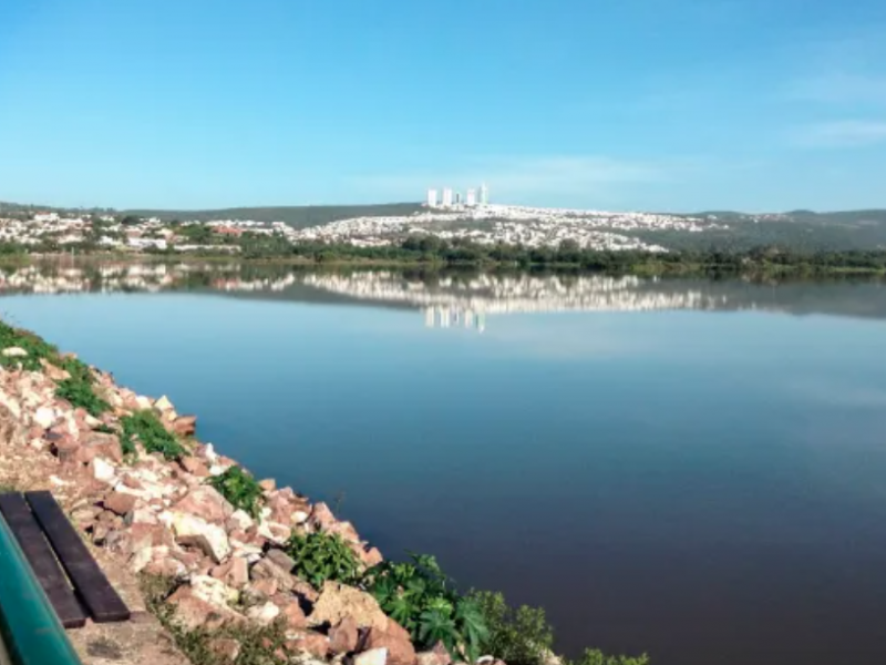 Avanza almacenamiento de agua por estiaje en León