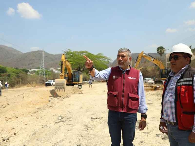 Avanza construcción de vialidades del nuevo Hospital del IMSS