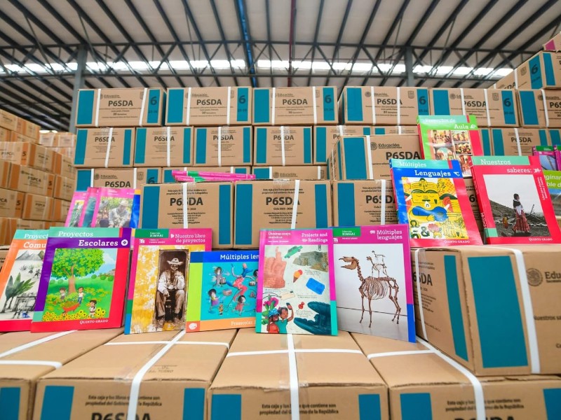 Avanza entrega de libros de texto en Sinaloa