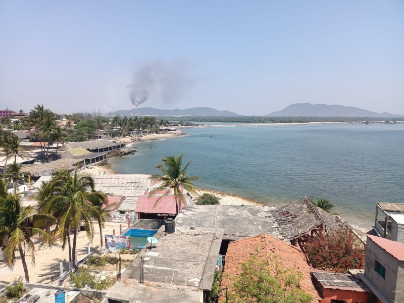 Avanza limpieza tras derrame en la Ventosa, aseguran habitantes