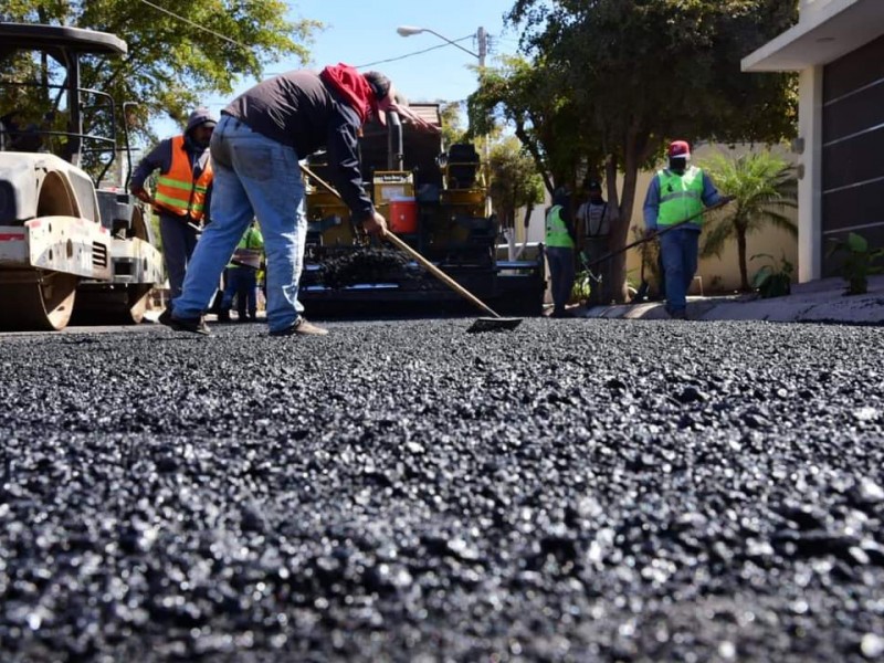 Avanza mejoramiento de calles en Salvador Alvarado