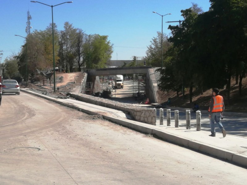 Avanza obra de ampliación de paso a desnivel en Hermosillo