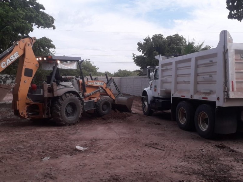 Avanza obra de construcción de estación de bomberos