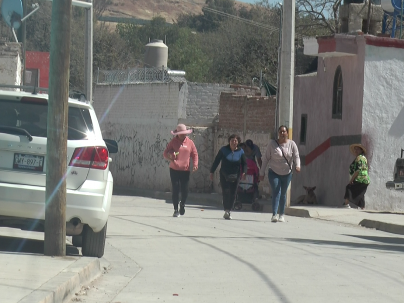 Avanza obra de pavimentación entre comunidades de Silao