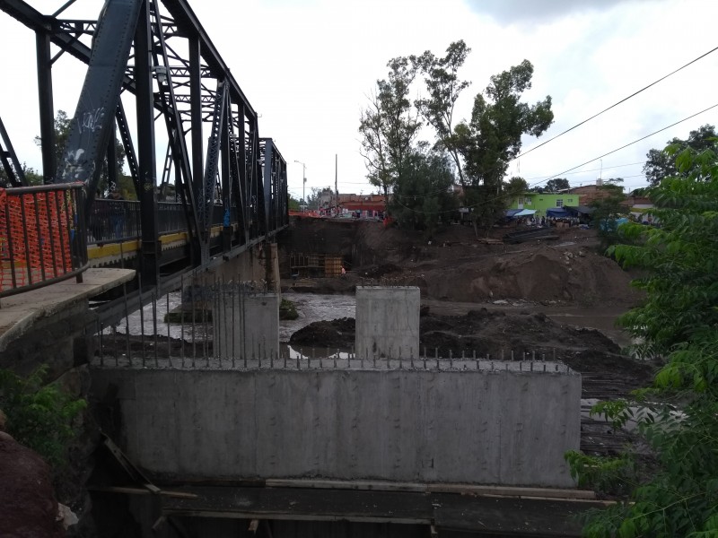 Avanza obra del puente negro