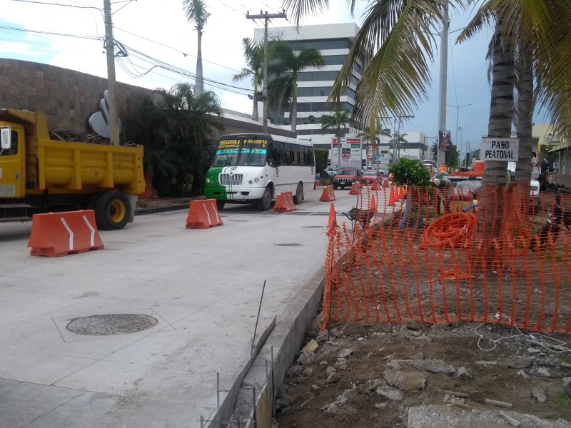 Avanza pavimentación en Urano, cambia sentido de circulación