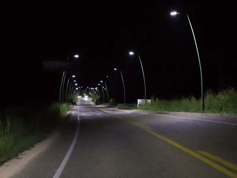 Avanza plan de iluminación de carretera al AIAAC
