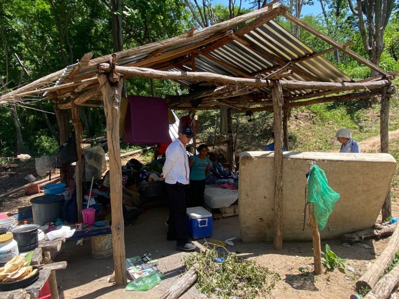 Avanza programa de reubicación y regularización de asentamientos en Huatulco