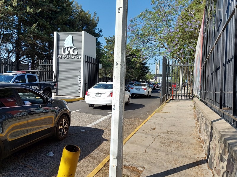 Avanza rápido y ordenado tercer día de vacunación en UAG