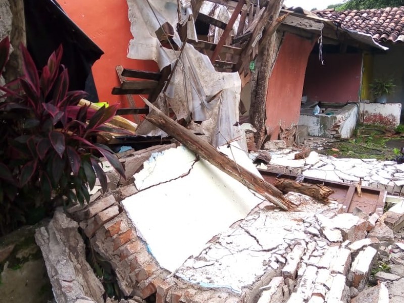 Avanza reconstrucción de viviendas afectadas tras sismo en Michoacán