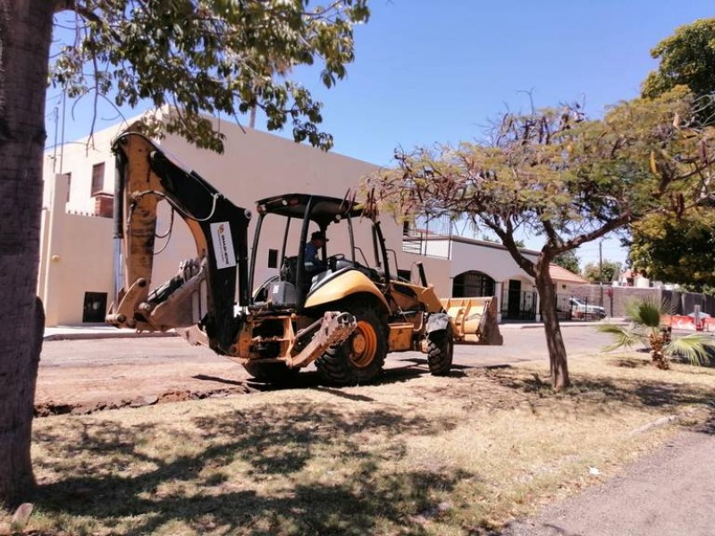 Avanza rehabilitación de la calle 14 de Abril, en Hermosillo