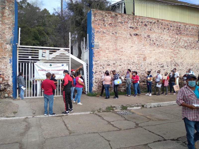 Avanza segundo día de vacunación en Salamanca