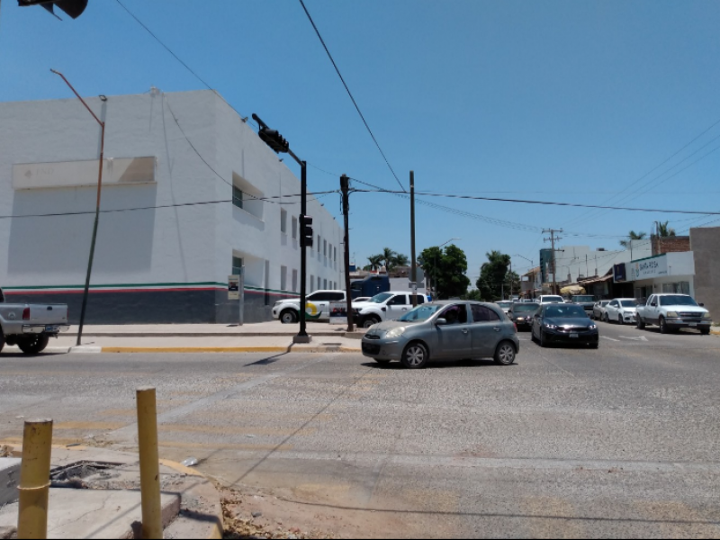 Avanza semaforización por la calle Cuauhtémoc