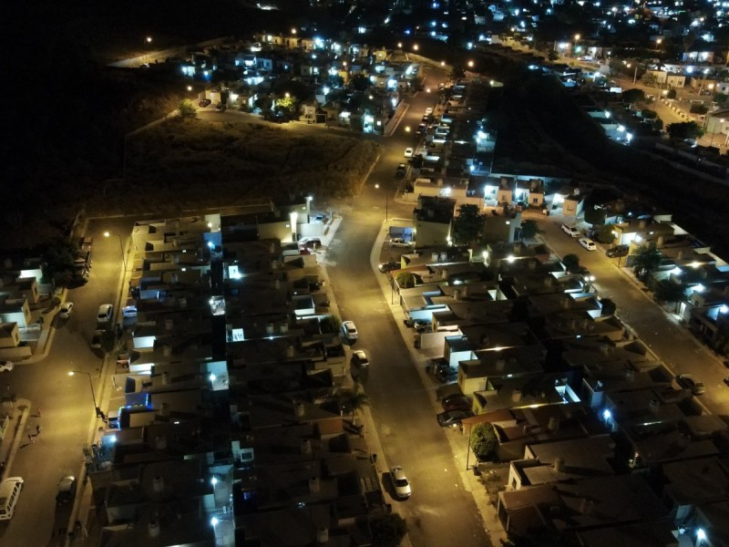 Avanzan trabajos de iluminación en Guaymas