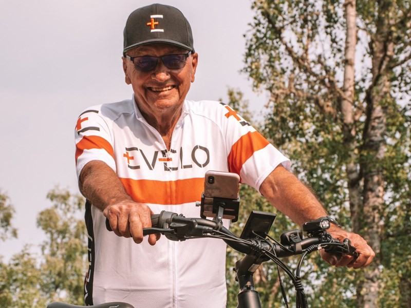 Aventurero llega a Chiapas en bicicleta desde Alaska