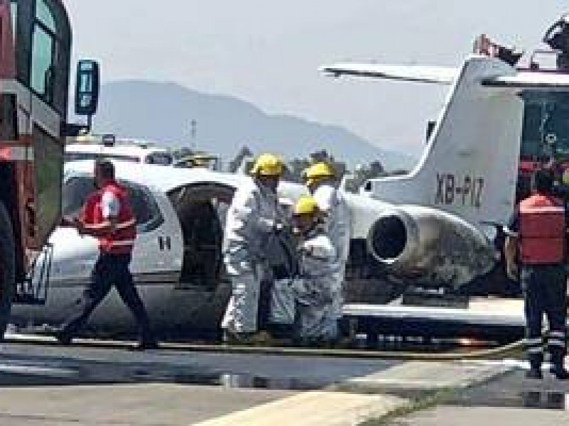 Avión aterriza de emergencia en el Aeropuerto Internacional de Toluca